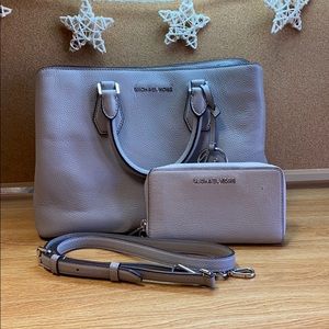 Michael Kors Camille Large Purse with wristlet